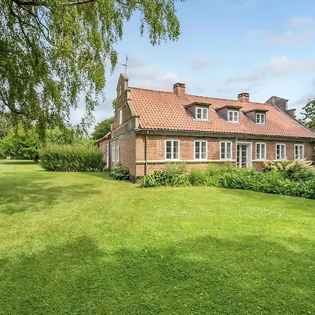 Baronessens Enkesaede Holiday home Hornslet