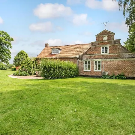 Baronessens Enkesaede Holiday home Hornslet