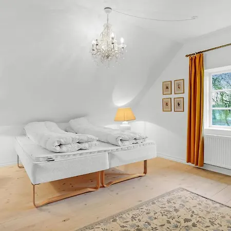 Baronessens Enkesaede *